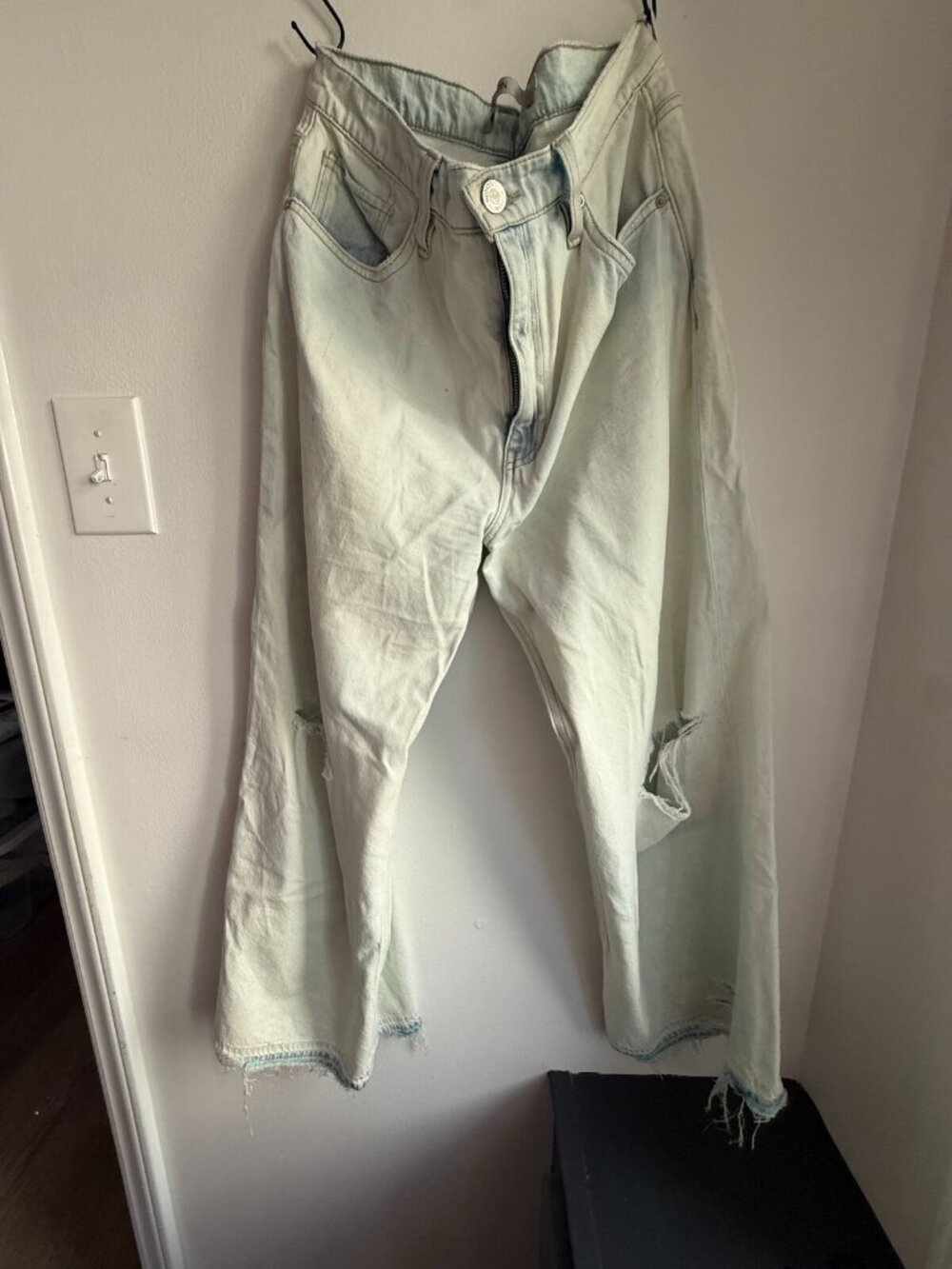 Hudson Light Wash Distressed Raw Hem Jeans Sz 27